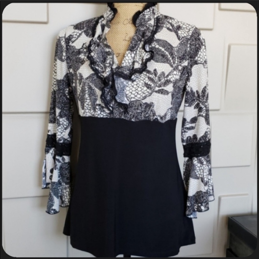 GNW top blouse black tan ruffle neckline 3/4 sleeve empire waist Size Medium